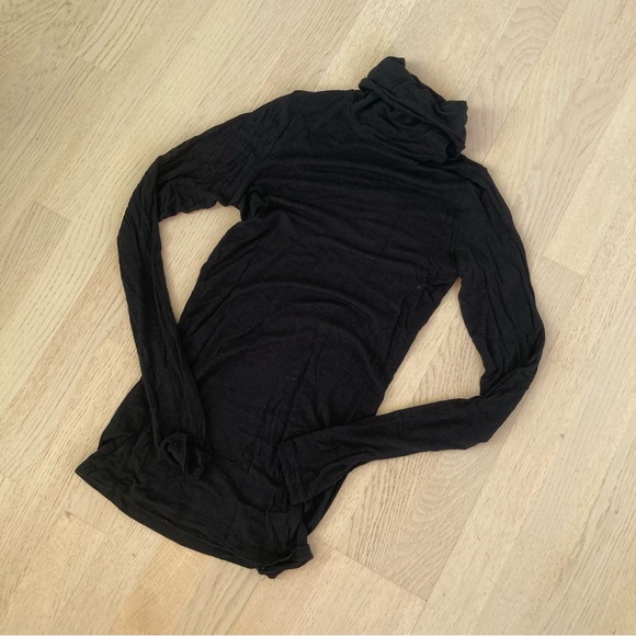 Black turtleneck - Picture 2 of 4